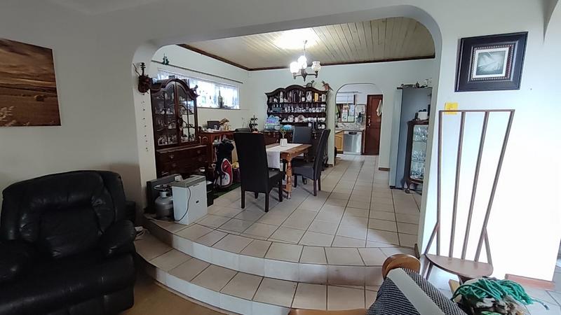 4 Bedroom Property for Sale in Door De Kraal Western Cape